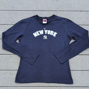 Nike Youth New York Yankees Long Sleeve Shirt | Youth L New York Yankees Shirt